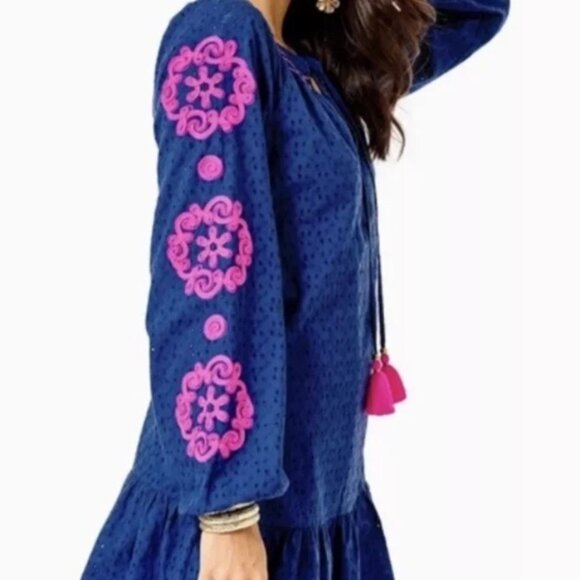 Lilly Pulitzer EUC Lucee Dress Oyster Bay Navy Bayside Eyelet Size L ($228 New) - Picture 3 of 16